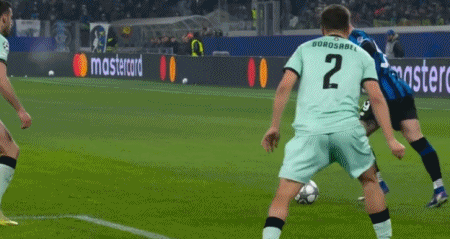 西甲-半场：亚特兰大1-0毕尔巴鄂竞技，斯卡马卡建功，CDK中柱